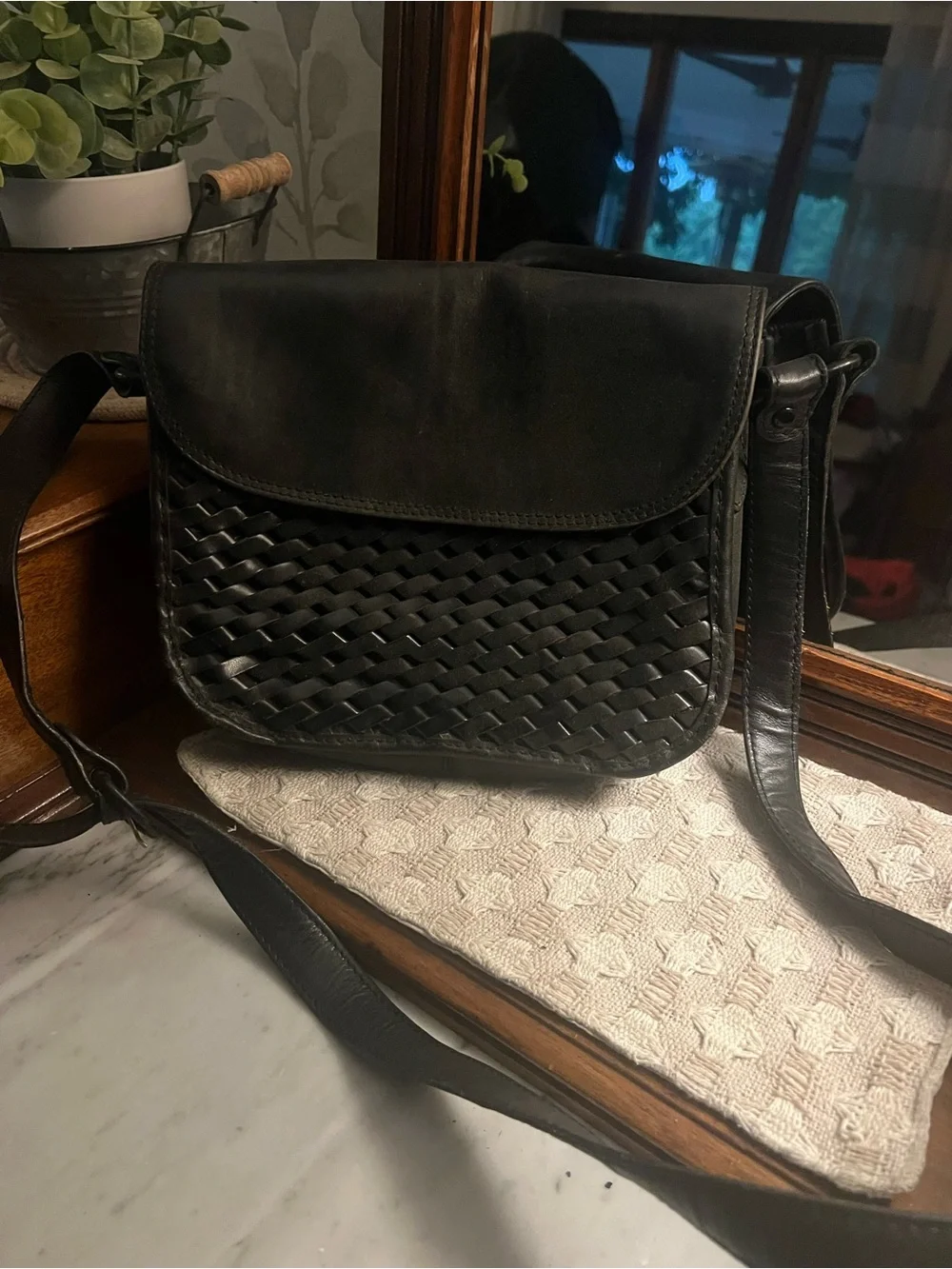 ETIENNE‎ AIGNER Vintage 90s Intrecciato Basket Weave Leather Shoulder Bag Purse